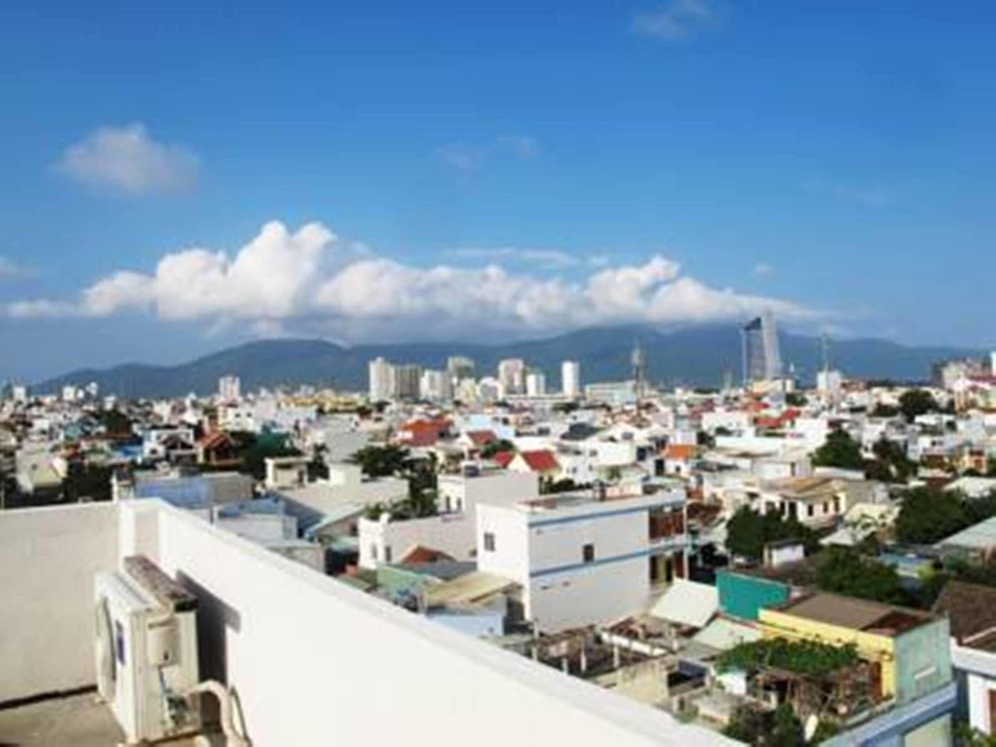 Reddoorz Near Cau Song Han 2 Дананг Экстерьер фото